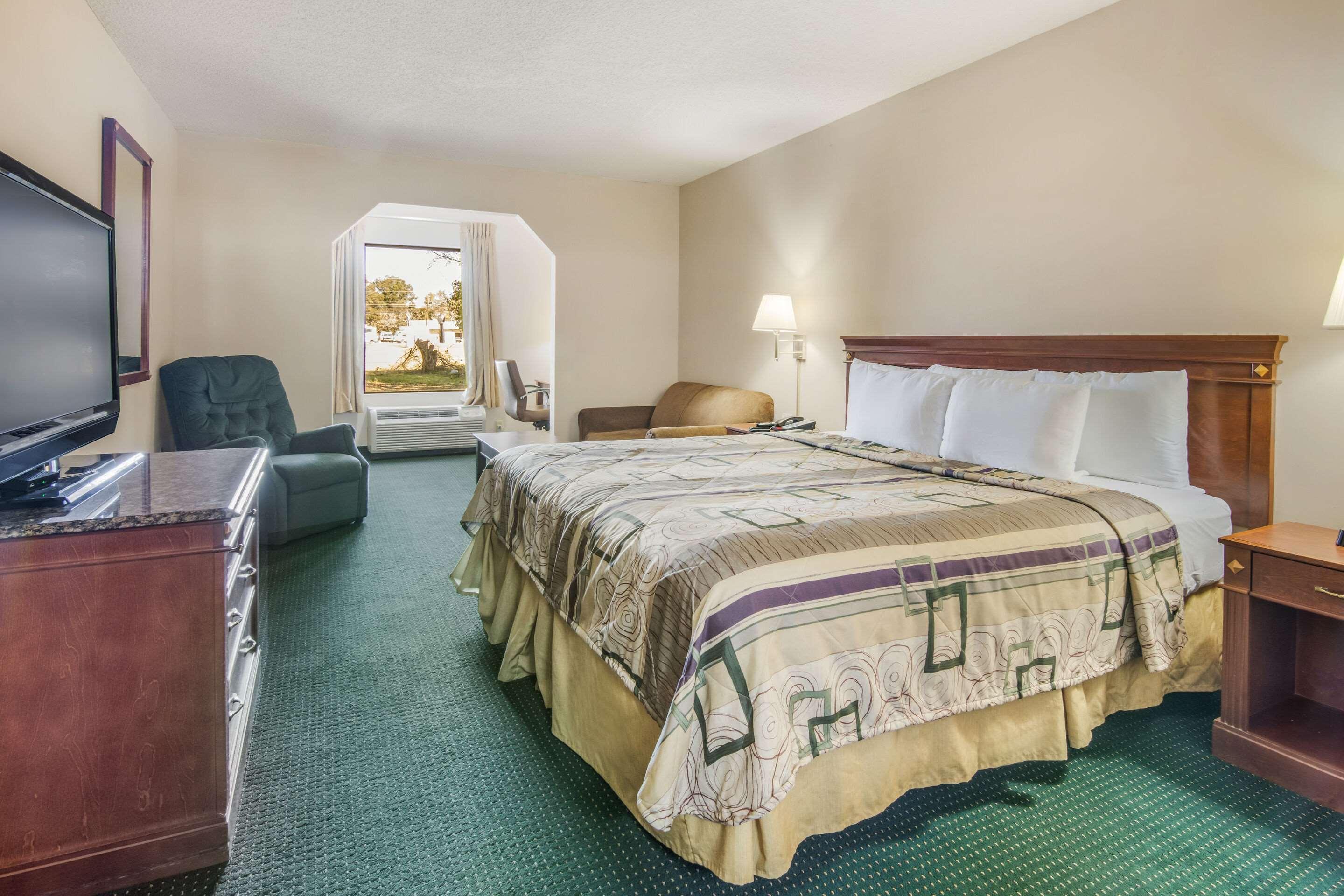 Rodeway Inn & Suites Dublin Dış mekan fotoğraf