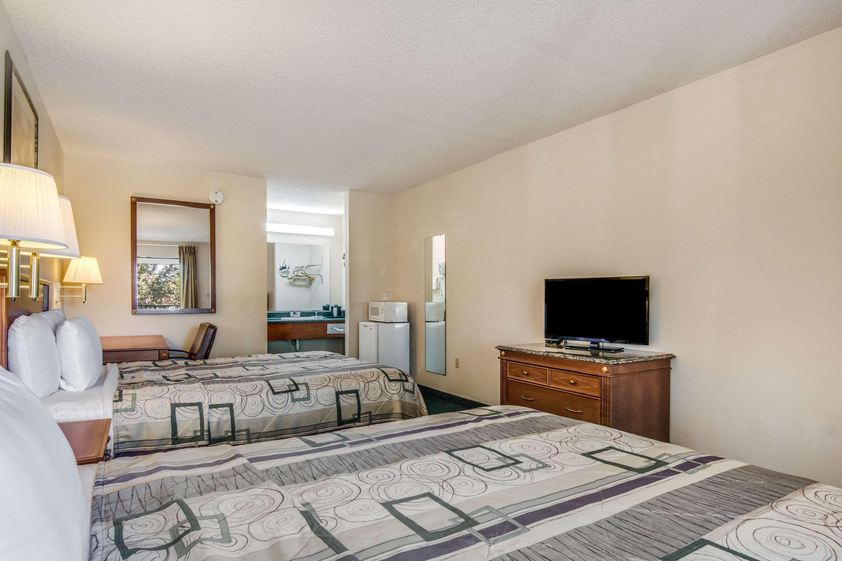 Rodeway Inn & Suites Dublin Dış mekan fotoğraf