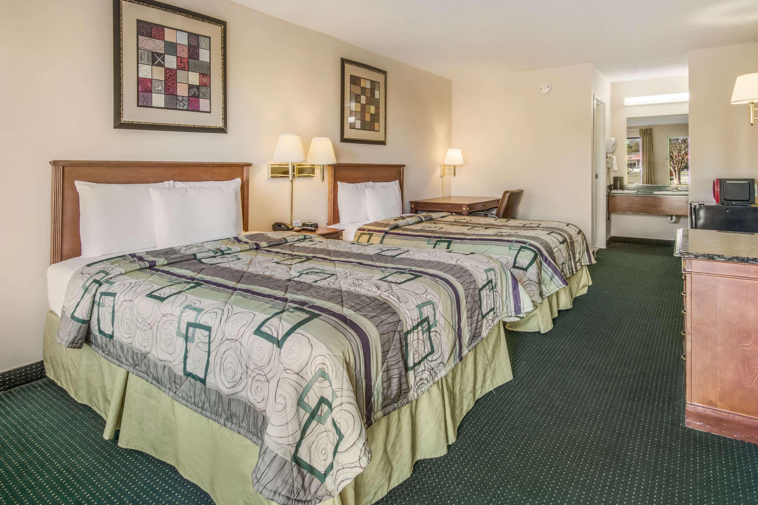 Rodeway Inn & Suites Dublin Dış mekan fotoğraf